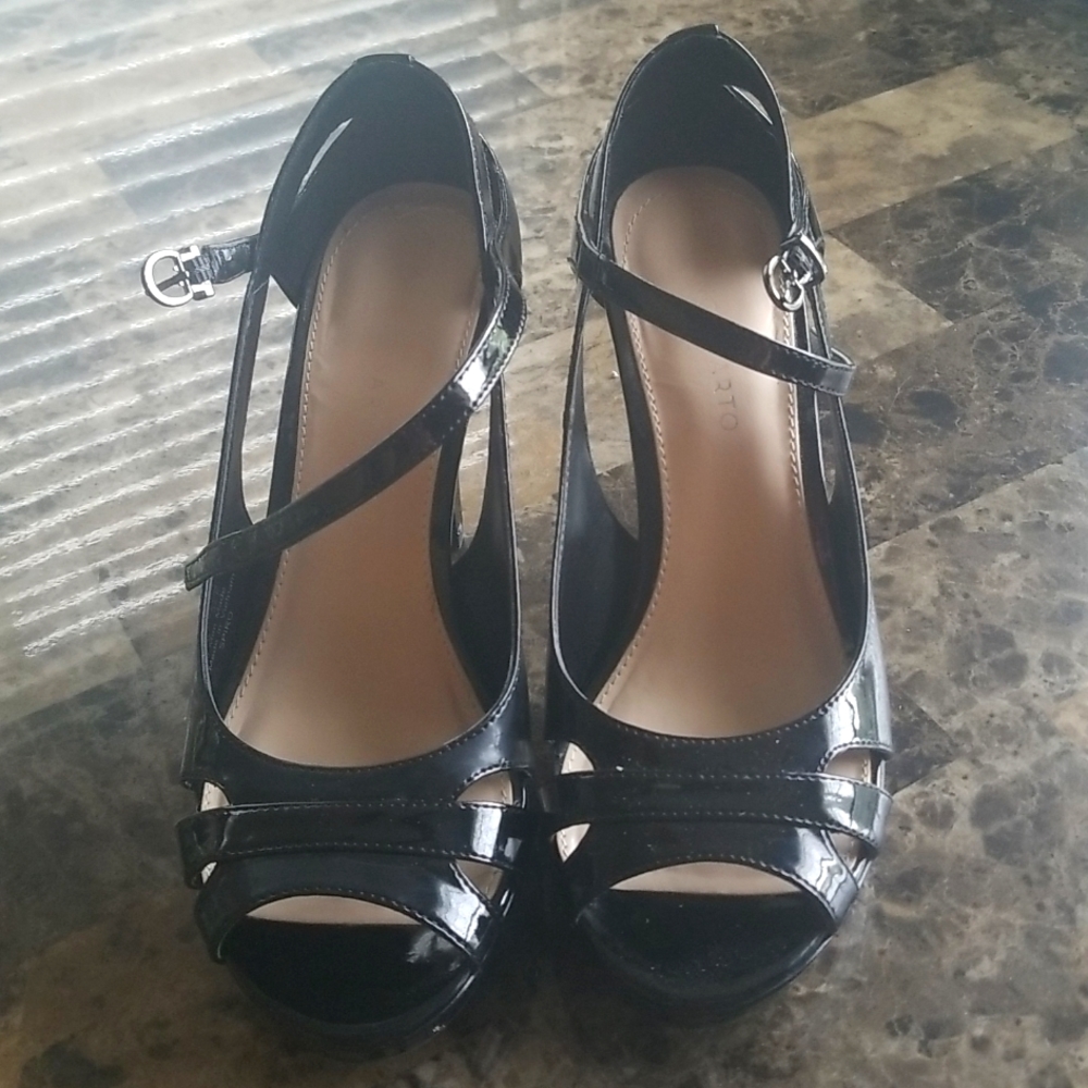 Black heels